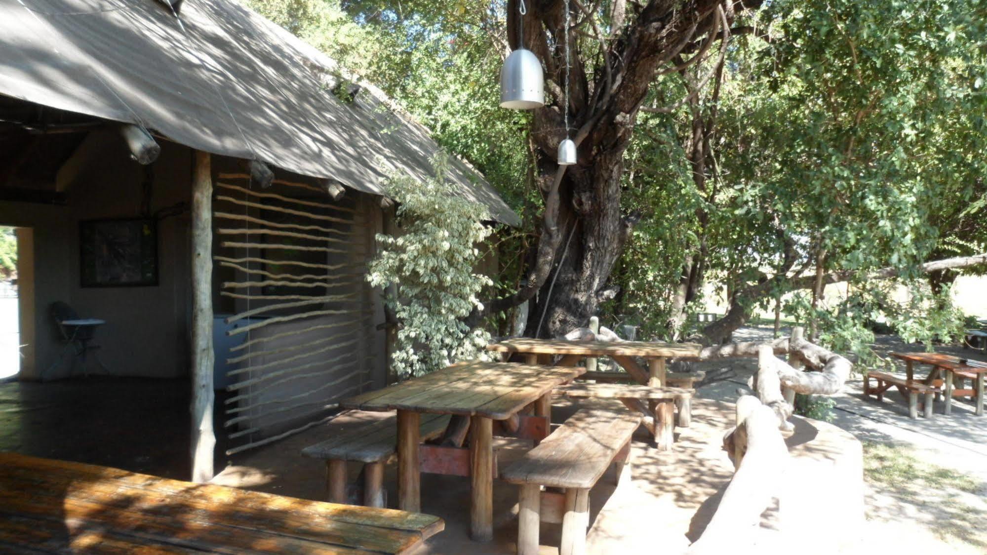 Okavango River Lodge 马翁 外观 照片